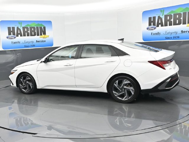 Used 2025 Hyundai Elantra SEL Convenience