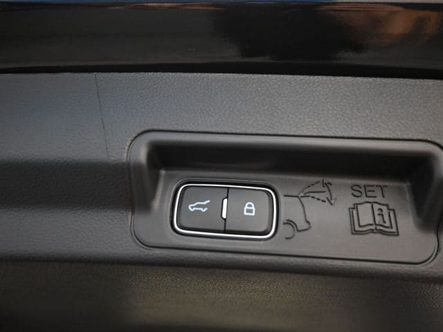 2025 Ford Explorer Active - Photo 9