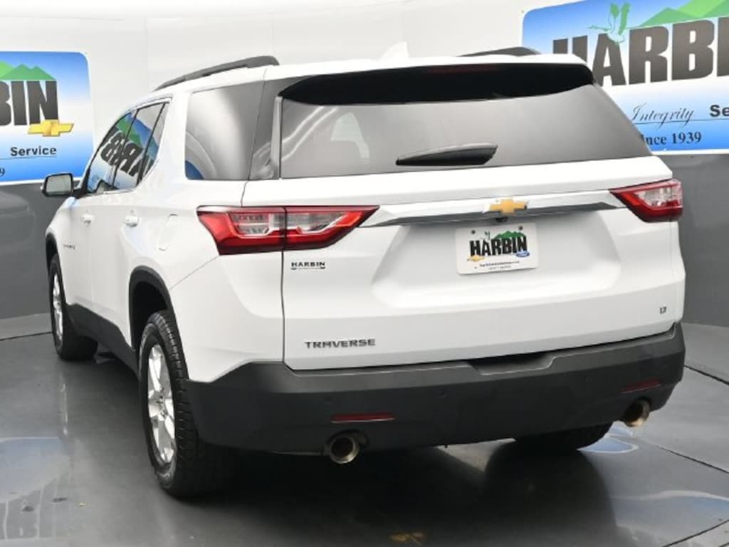 Used 2021 Chevrolet Traverse LT SUV
