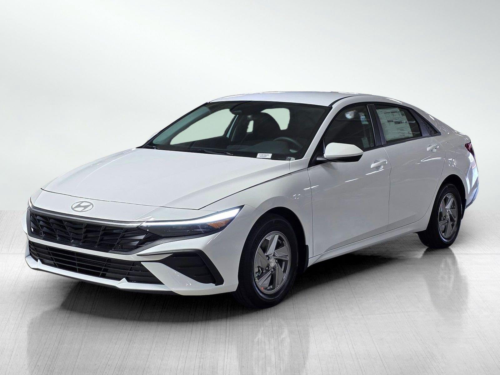 New 2026 Hyundai Elantra SE Sedan
