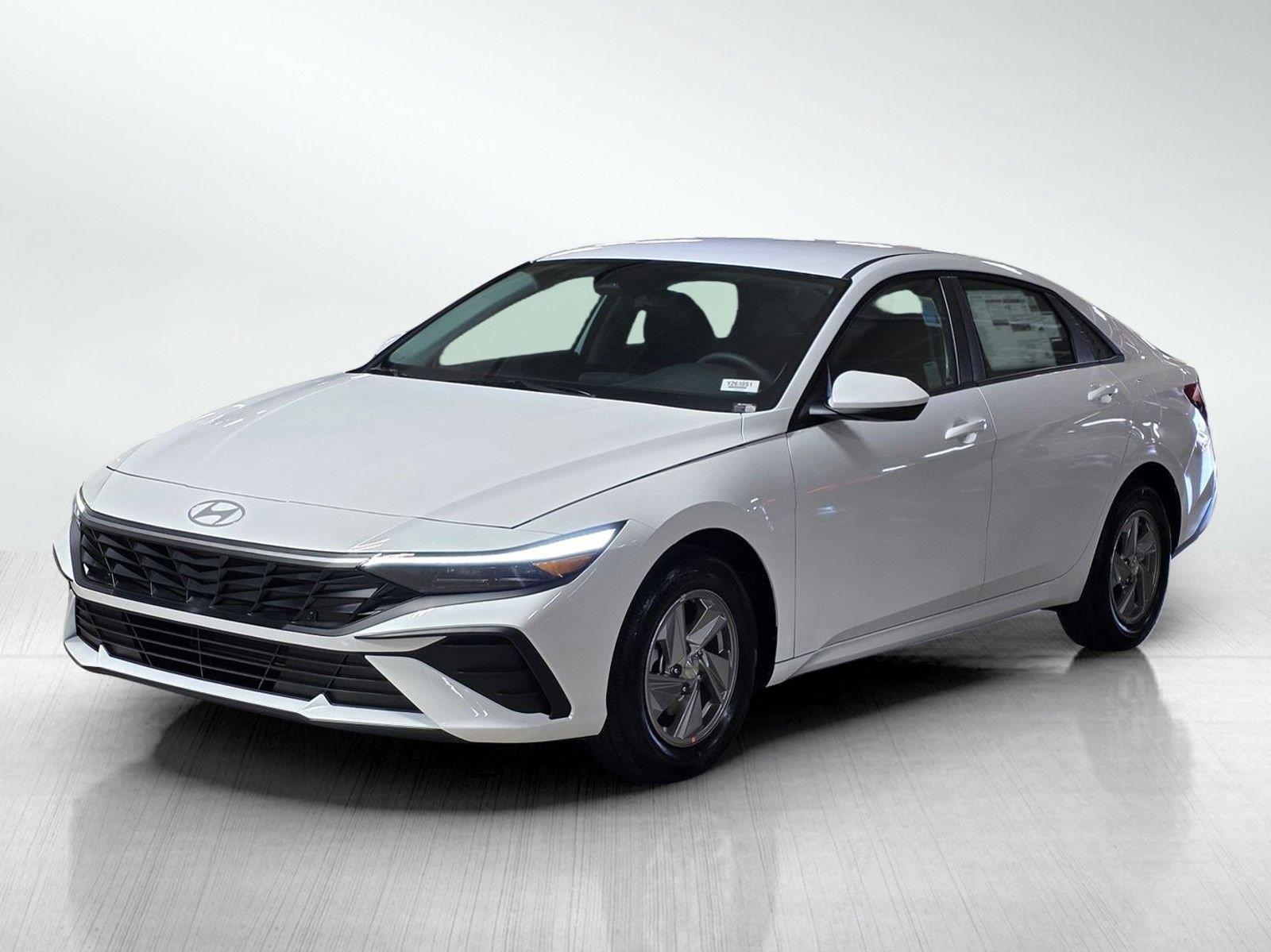 New 2026 Hyundai Elantra SE Sedan