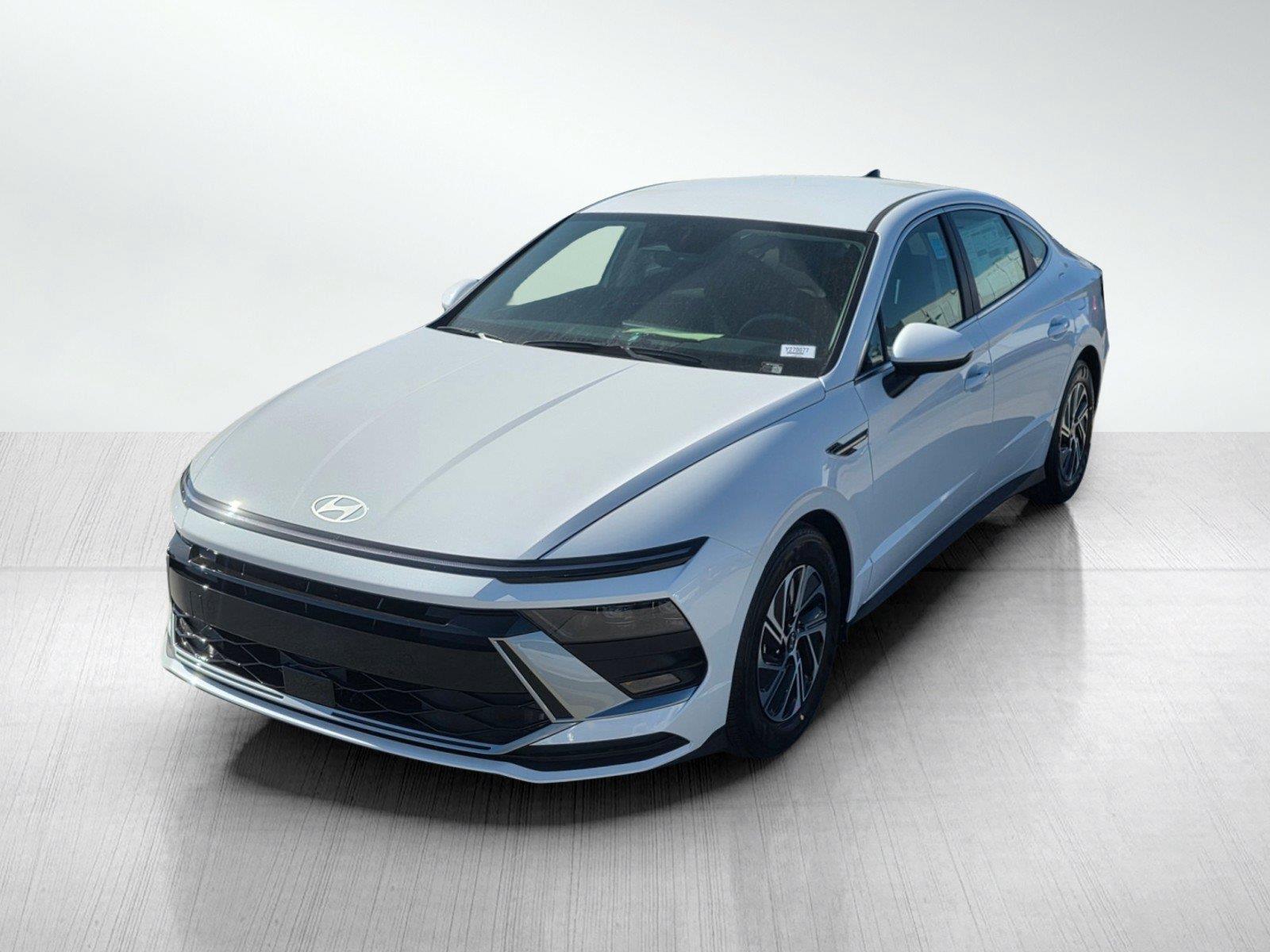 New 2027 Hyundai Sonata Hybrid Blue Sedan