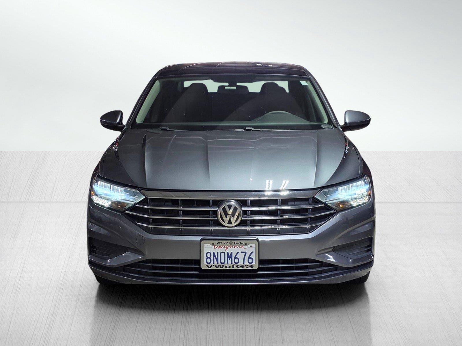 Used 2019 Volkswagen Jetta SE Sedan