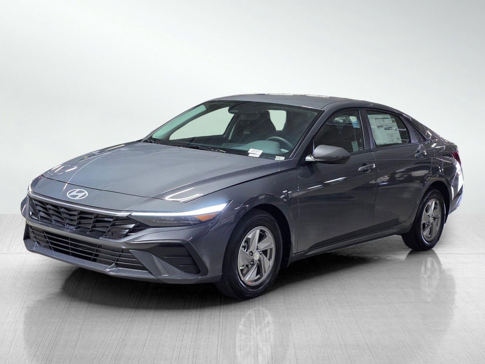 New 2026 Hyundai Elantra SE Sedan