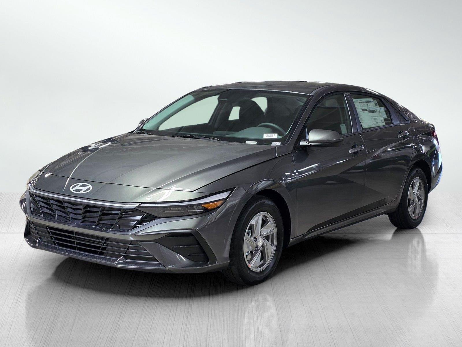 New 2026 Hyundai Elantra SE Sedan