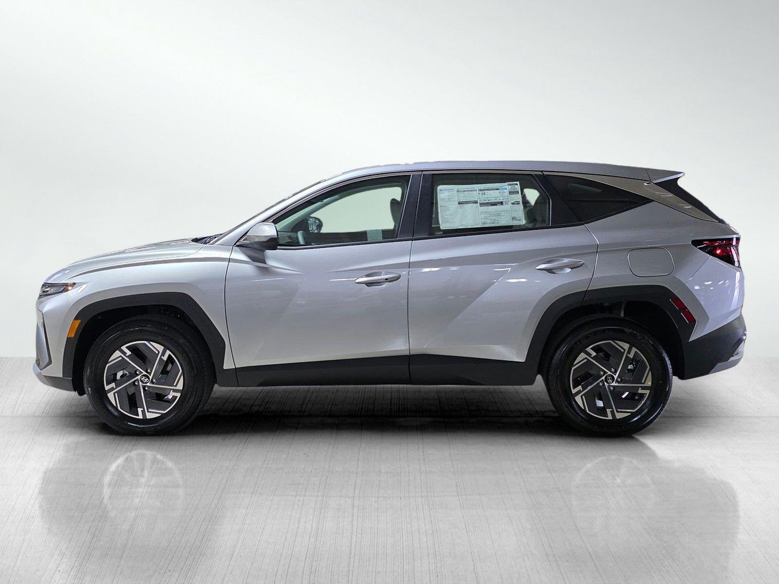New 2026 Hyundai Tucson Hybrid Blue SE SUV