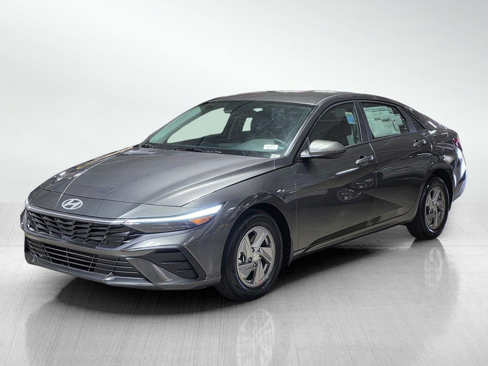 New 2026 Hyundai Elantra SE Sedan