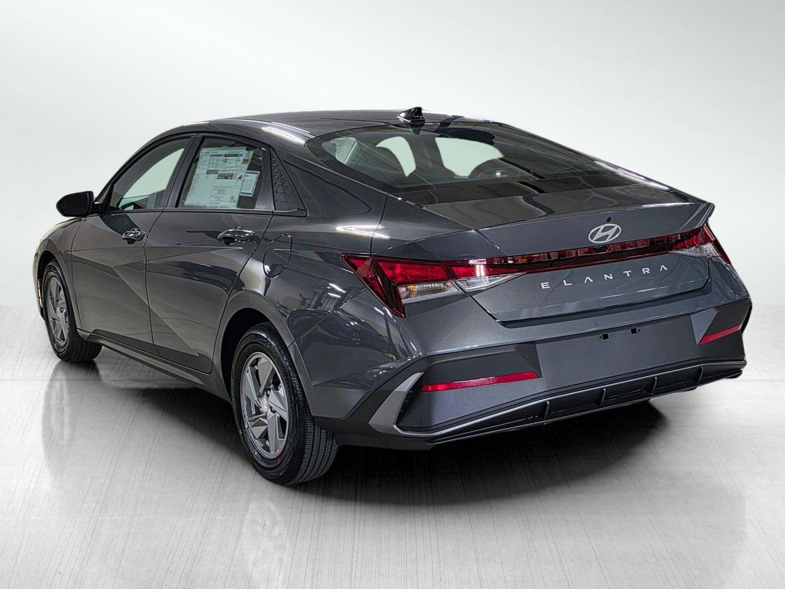 New 2026 Hyundai Elantra SE Sedan