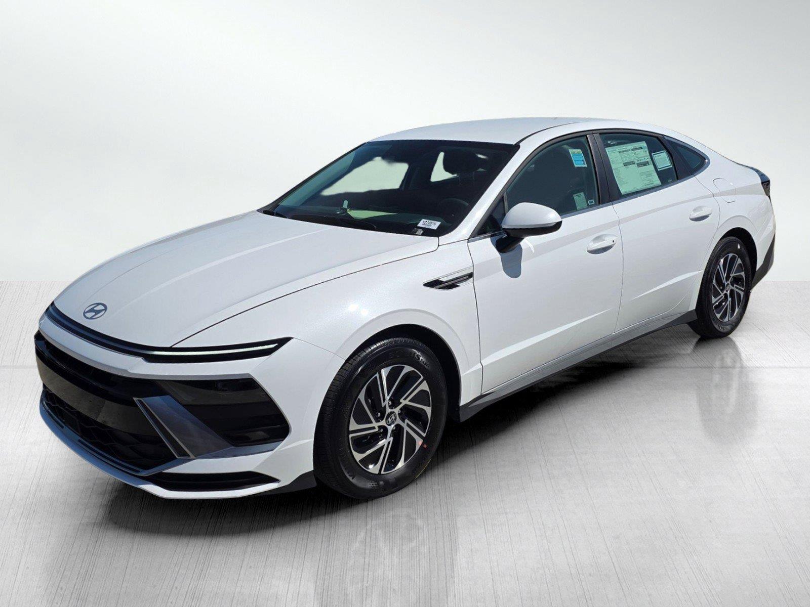 New 2027 Hyundai Sonata Hybrid Blue Sedan