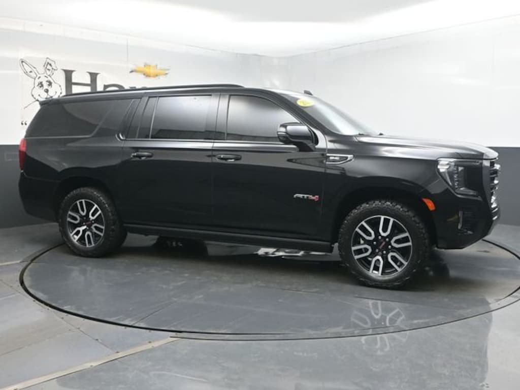 Used 2021 GMC Yukon XL AT4 SUV