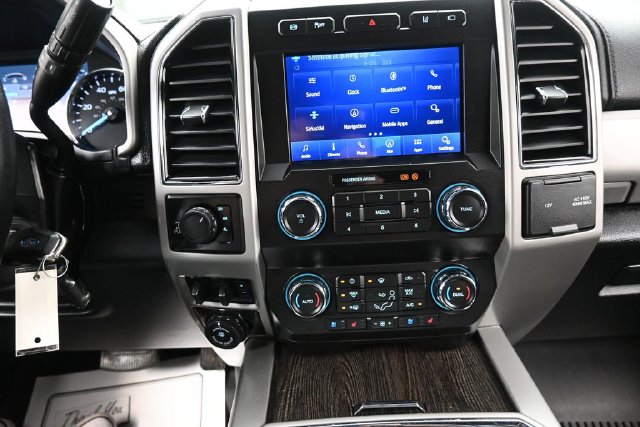 Used 2021 Ford F-250SD Lariat Truck