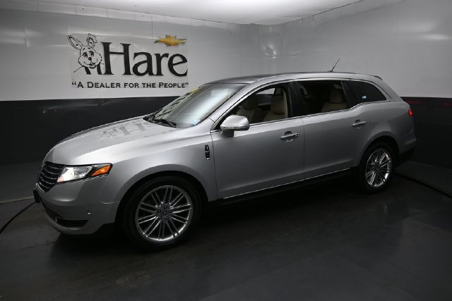 2019 Lincoln MKT Base
