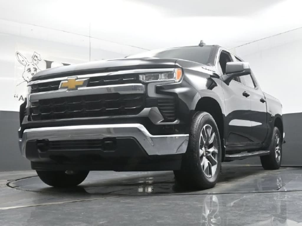 Used 2024 Chevrolet Silverado 1500 LT Truck