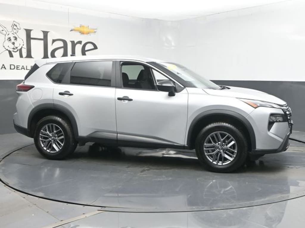 Used 2024 Nissan Rogue S SUV