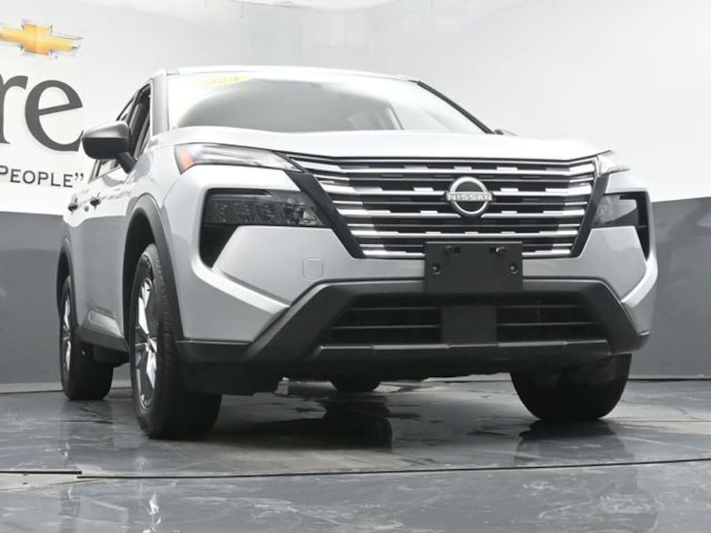 Used 2024 Nissan Rogue S SUV