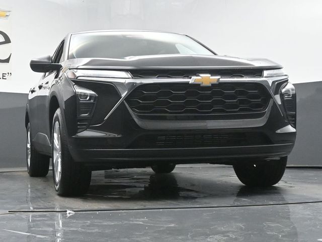 New 2026 Chevrolet Trax LS SUV