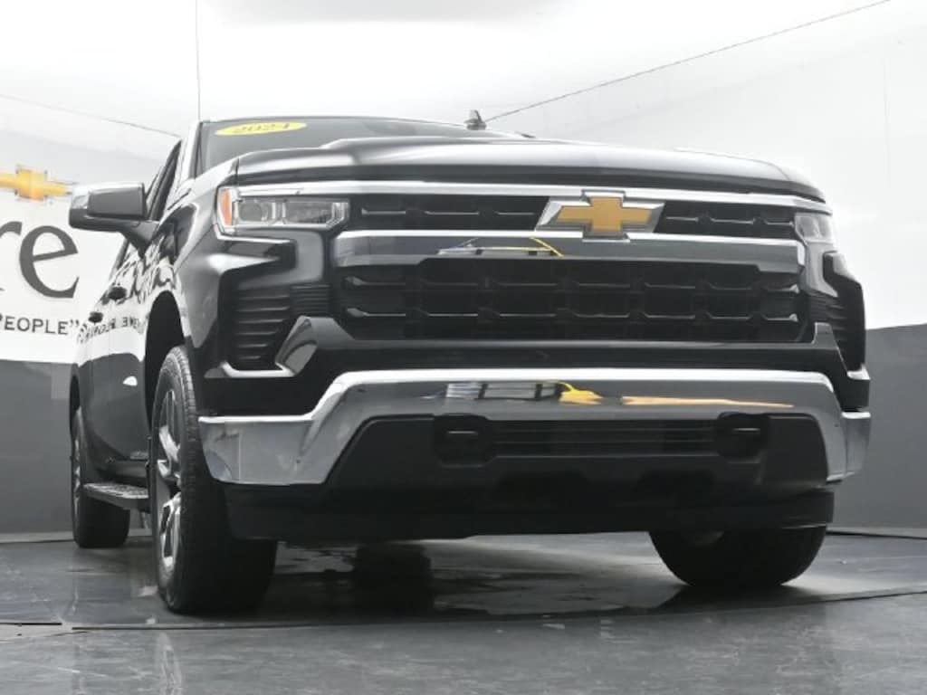 Used 2024 Chevrolet Silverado 1500 LT Truck