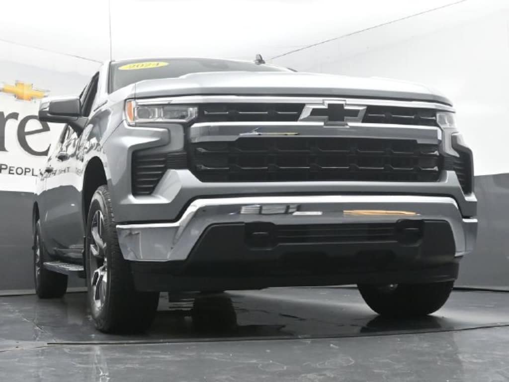 Used 2024 Chevrolet Silverado 1500 LT w/1LT Truck Crew Cab