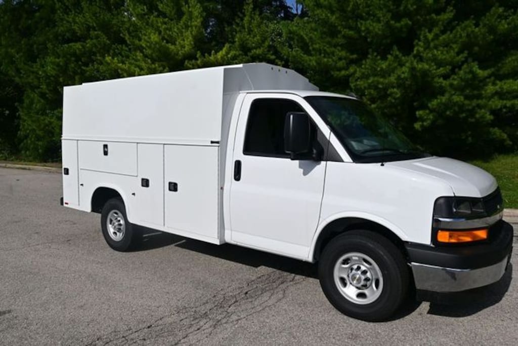 New 2026 Chevrolet Express 3500 Work Van Cab/Chassis