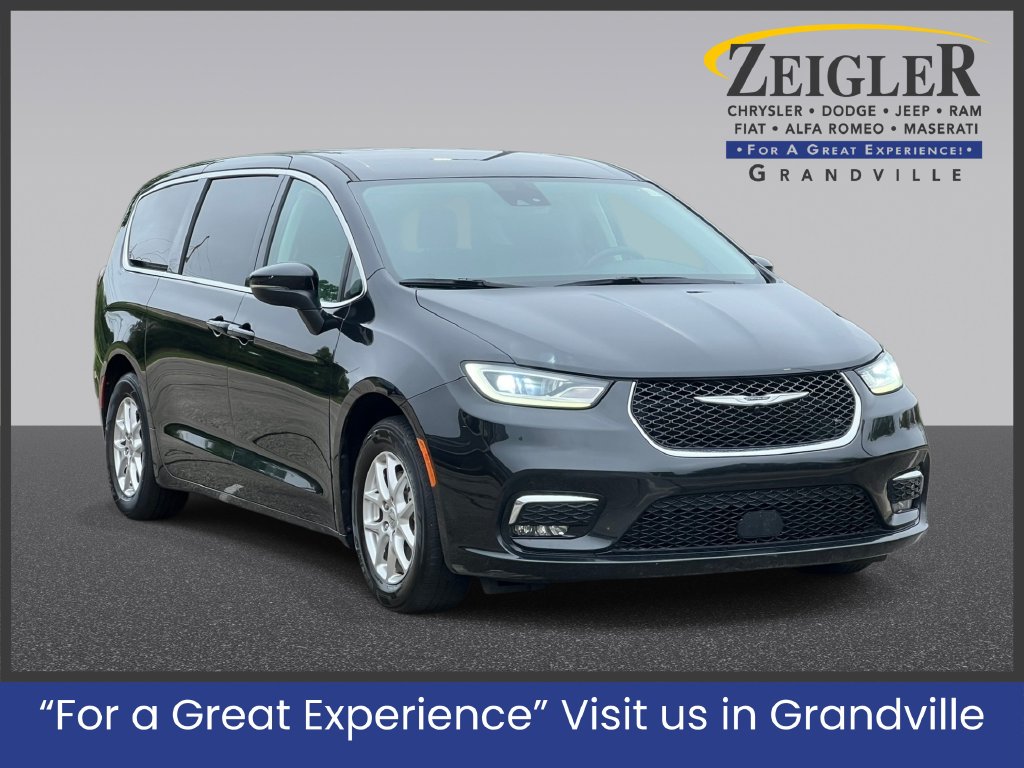 Used 2023 Chrysler Pacifica Touring L Van Passenger Van