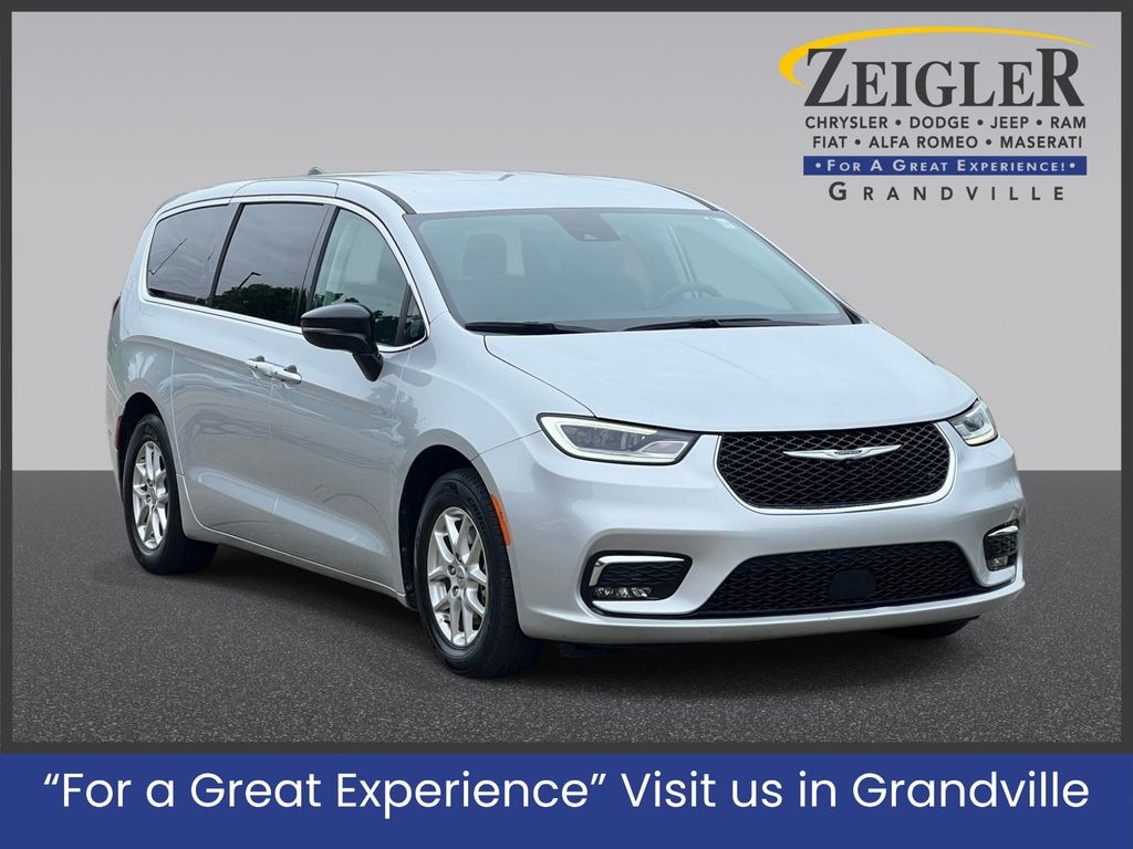 Used 2024 Chrysler Pacifica Touring L Van Passenger Van