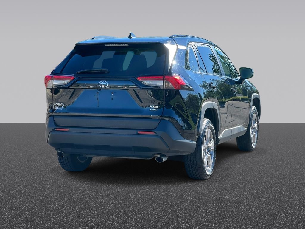 Used 2025 Toyota RAV4 XLE SUV