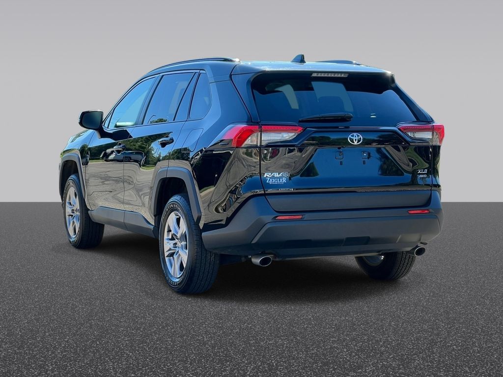 Used 2025 Toyota RAV4 XLE SUV