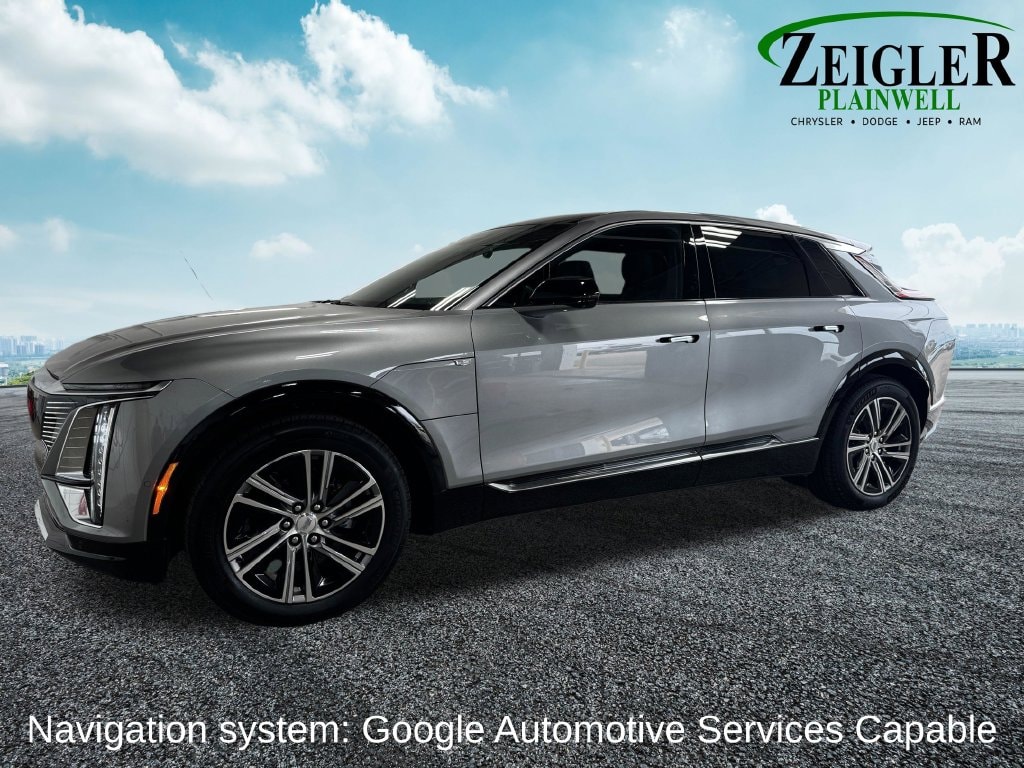 Used 2025 Cadillac Lyriq Luxury SUV