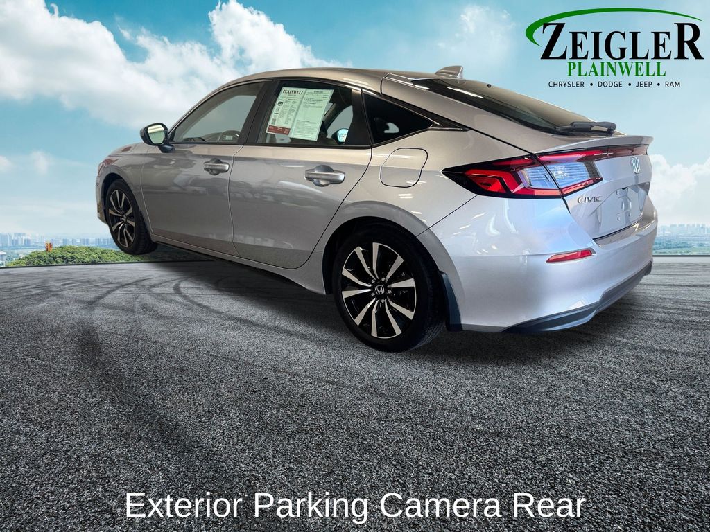 Used 2024 Honda Civic EX-L Hatchback