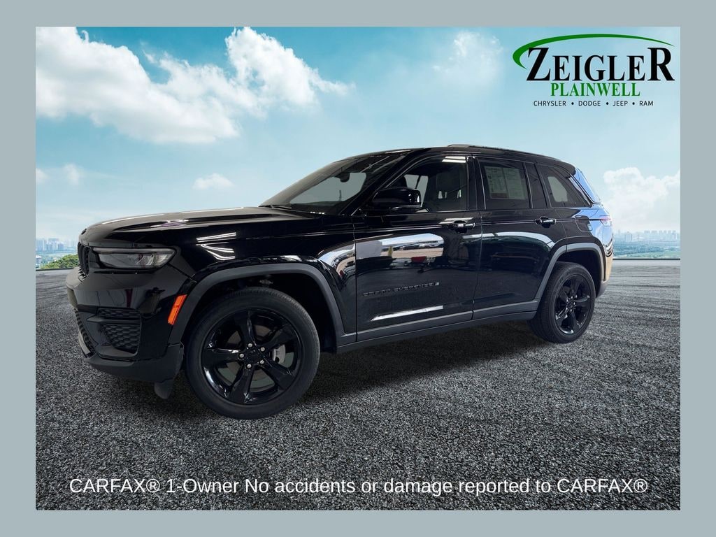 Used 2023 Jeep Grand Cherokee Laredo SUV