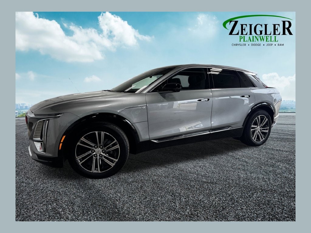 Used 2025 Cadillac Lyriq Luxury SUV