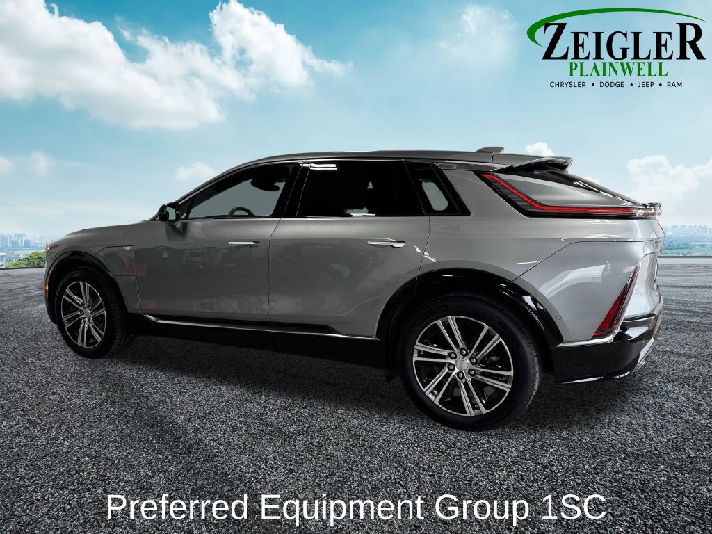 Used 2025 Cadillac Lyriq Luxury SUV
