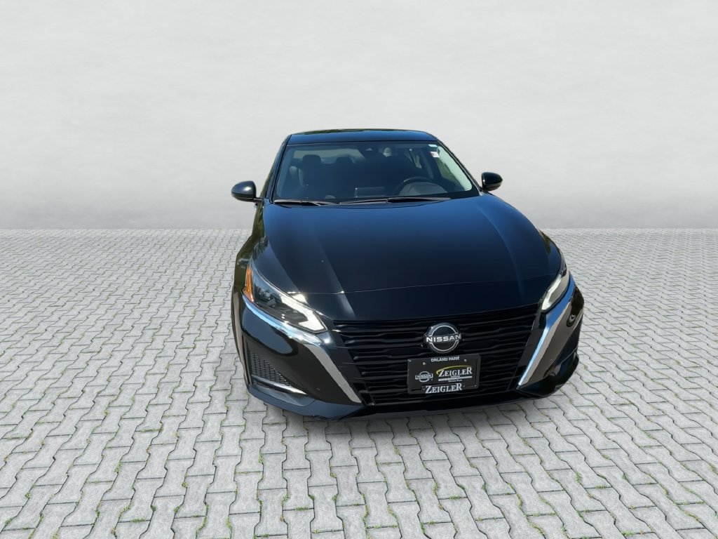 Used 2023 Nissan Altima 2.5 SV Sedan