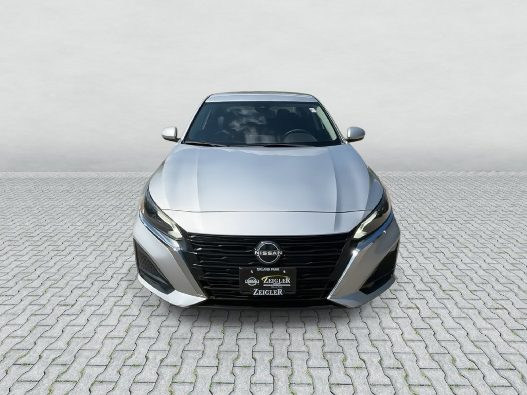 Used 2023 Nissan Altima 2.5 SV Sedan