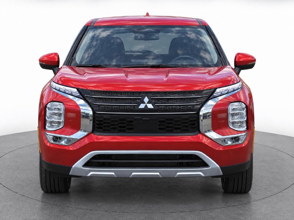 Used 2024 Mitsubishi Outlander SE SUV