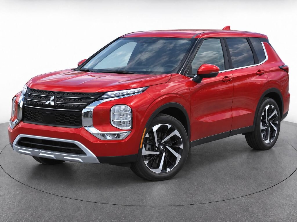 Used 2024 Mitsubishi Outlander SE SUV