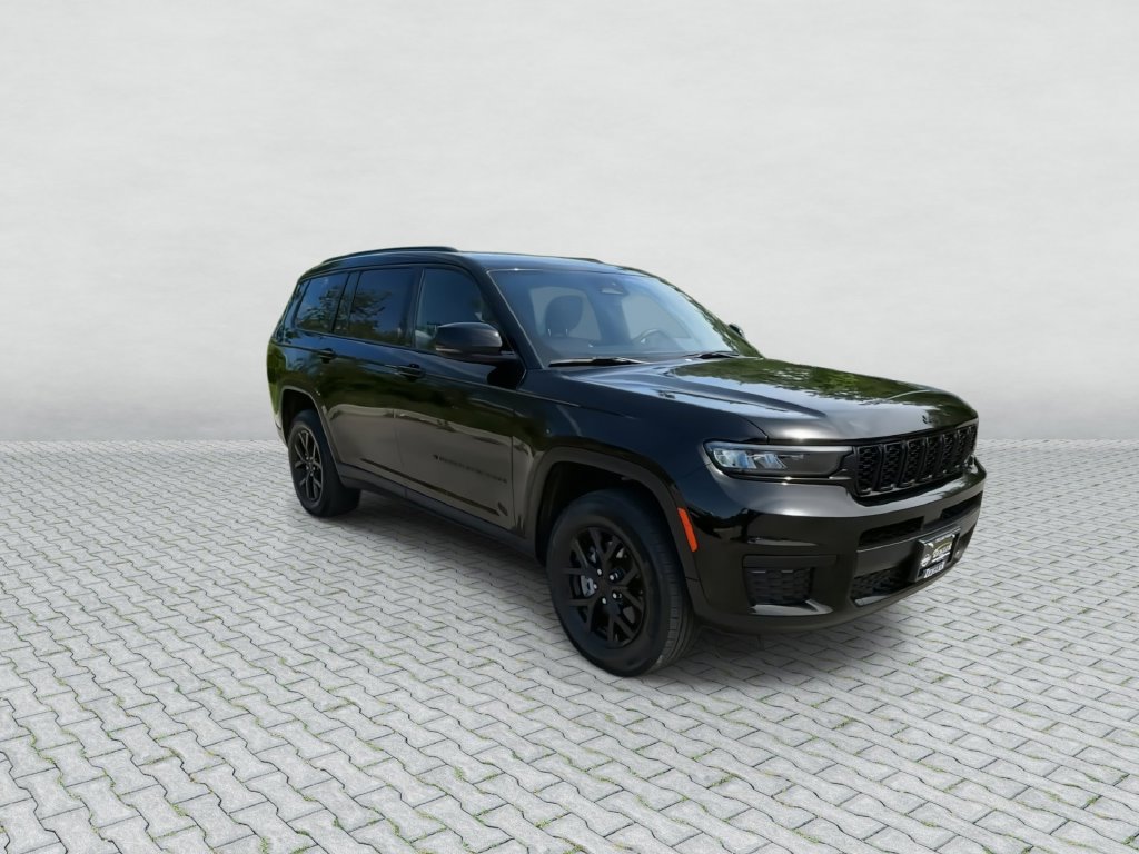 Used 2024 Jeep Grand Cherokee L Laredo SUV