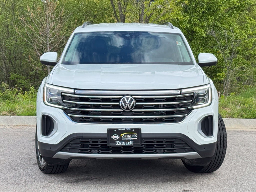 Used 2024 Volkswagen Atlas 2.0T SE w/Technology SUV