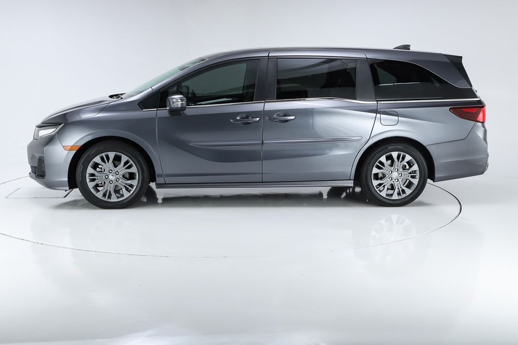 Used 2025 Honda Odyssey Touring Minivan/Van