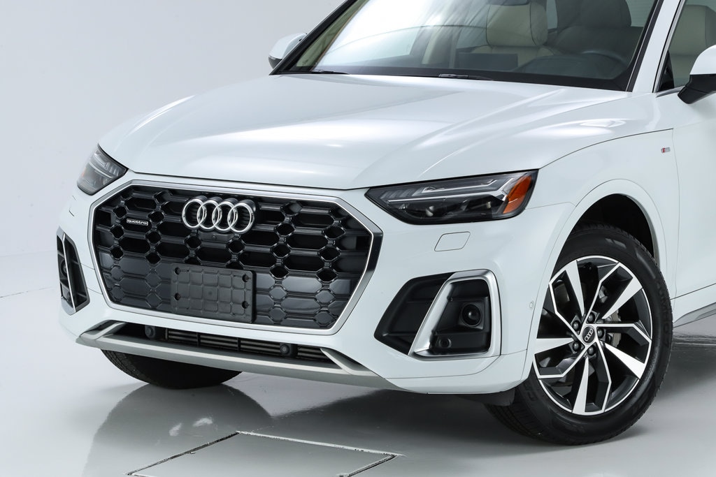 Used 2024 Audi Q5 45 S Line Prestige SUV