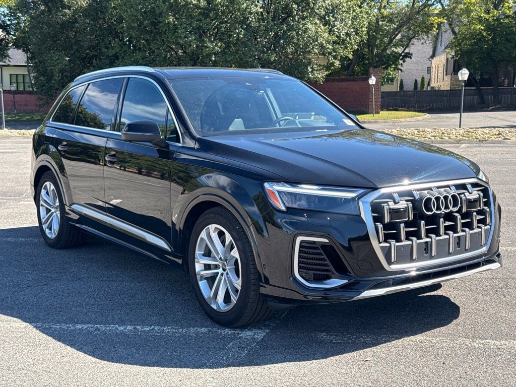 Used 2025 Audi Q7 55 Premium Plus SUV