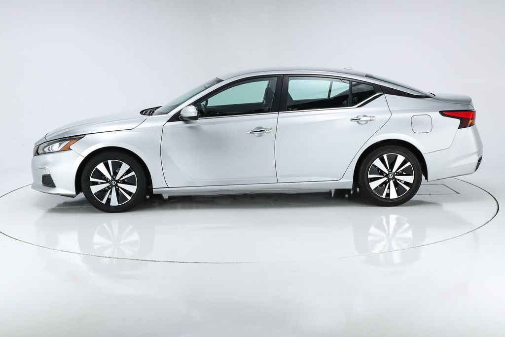 Used 2022 Nissan Altima 2.5 SV Sedan
