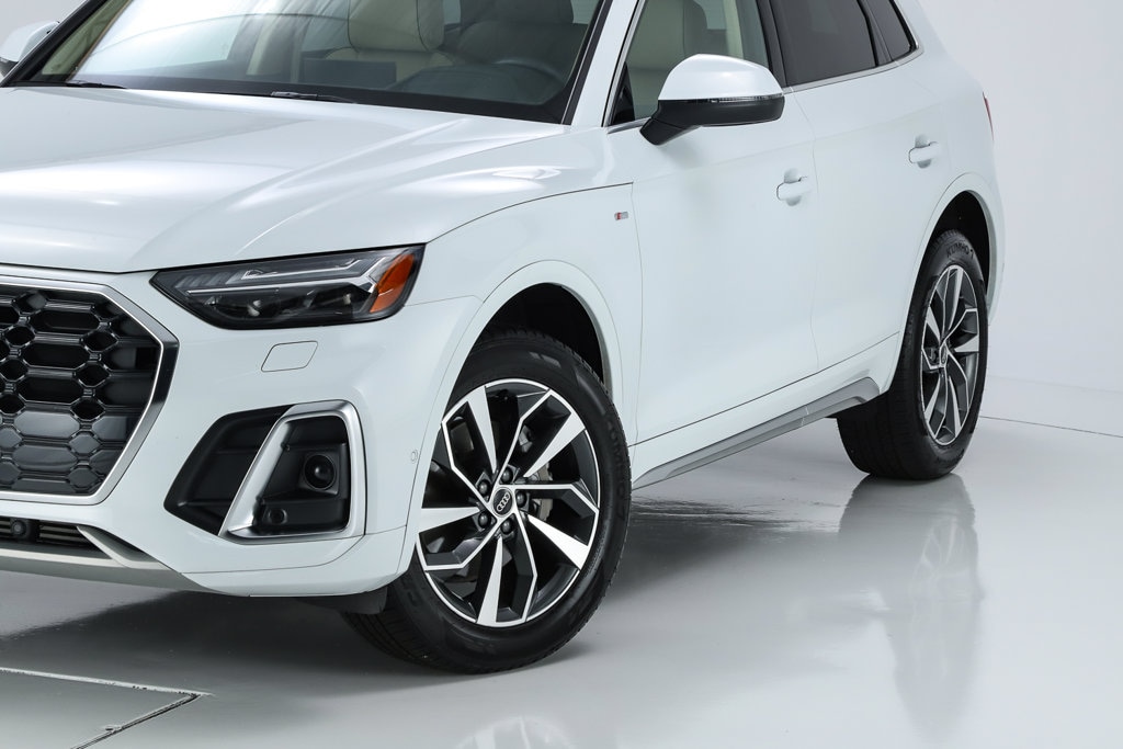 Used 2024 Audi Q5 45 S Line Prestige SUV