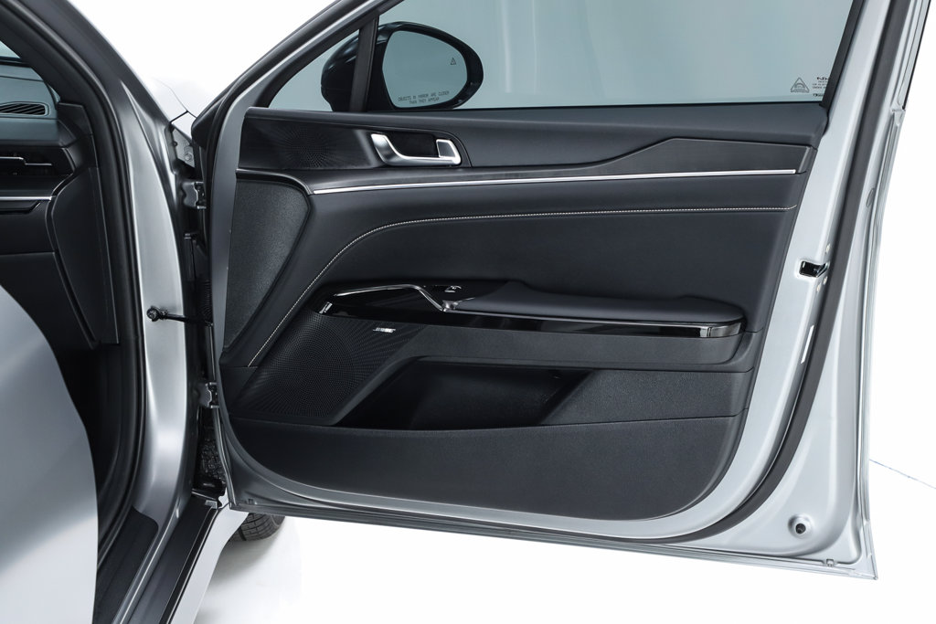 2026 Kia K5 GT-Line - Photo 36