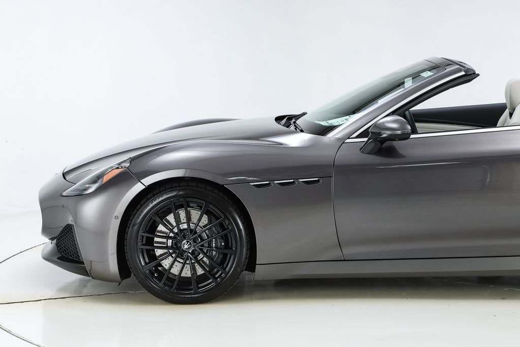 New 2026 Maserati Grancabrio Base Convertible