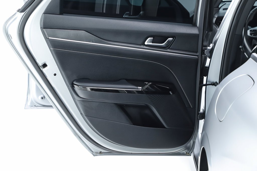 2026 Kia K5 GT-Line - Photo 22