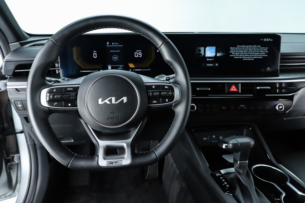 2026 Kia K5 GT-Line - Photo 25