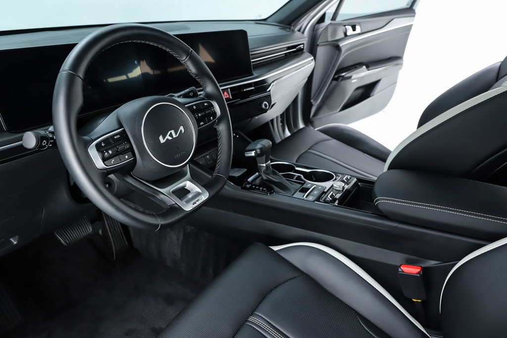 2026 Kia K5 GT-Line - Photo 24