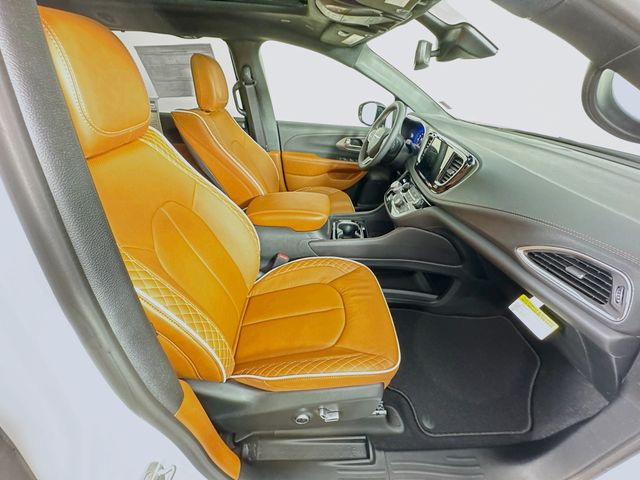 2026 Chrysler Pacifica Pinnacle - Photo 34