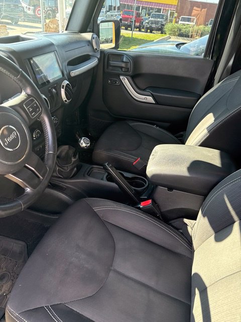 Used 2015 Jeep Wrangler Rubicon SUV